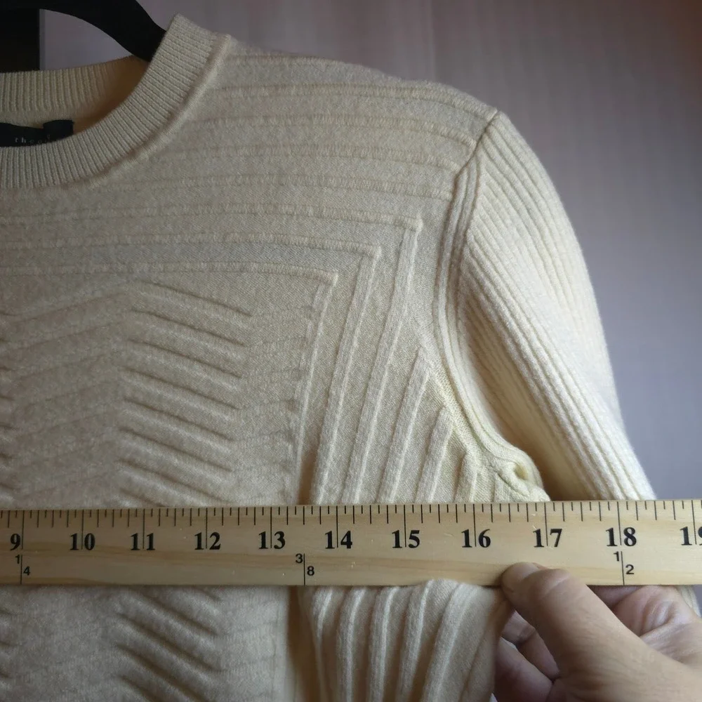 Theory Hannalor Wool Rib Sweater Petite P Cream Quiet Luxury Minimalist‎